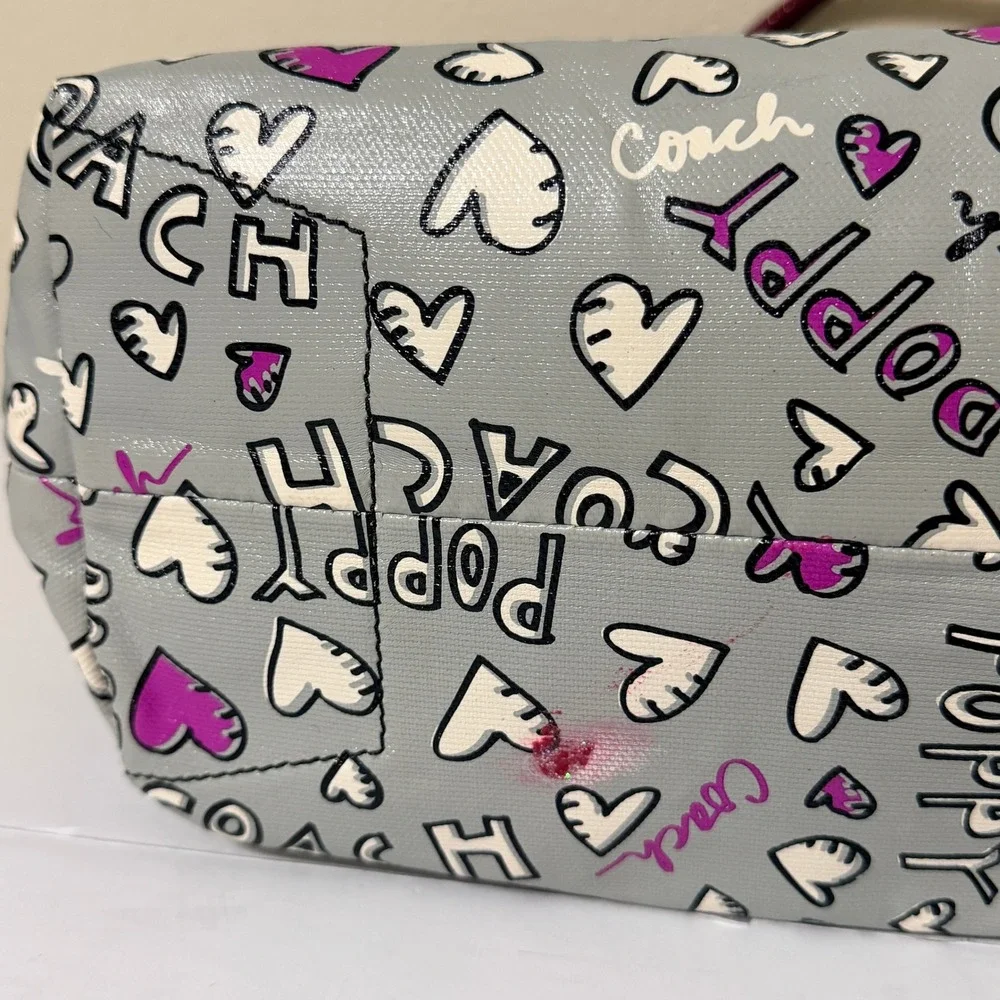Coach Poppy Hearts Graffiti Tote With Bag Charms Coated Canvas Gray‎ Pink Y2K - Picture 4 of 16